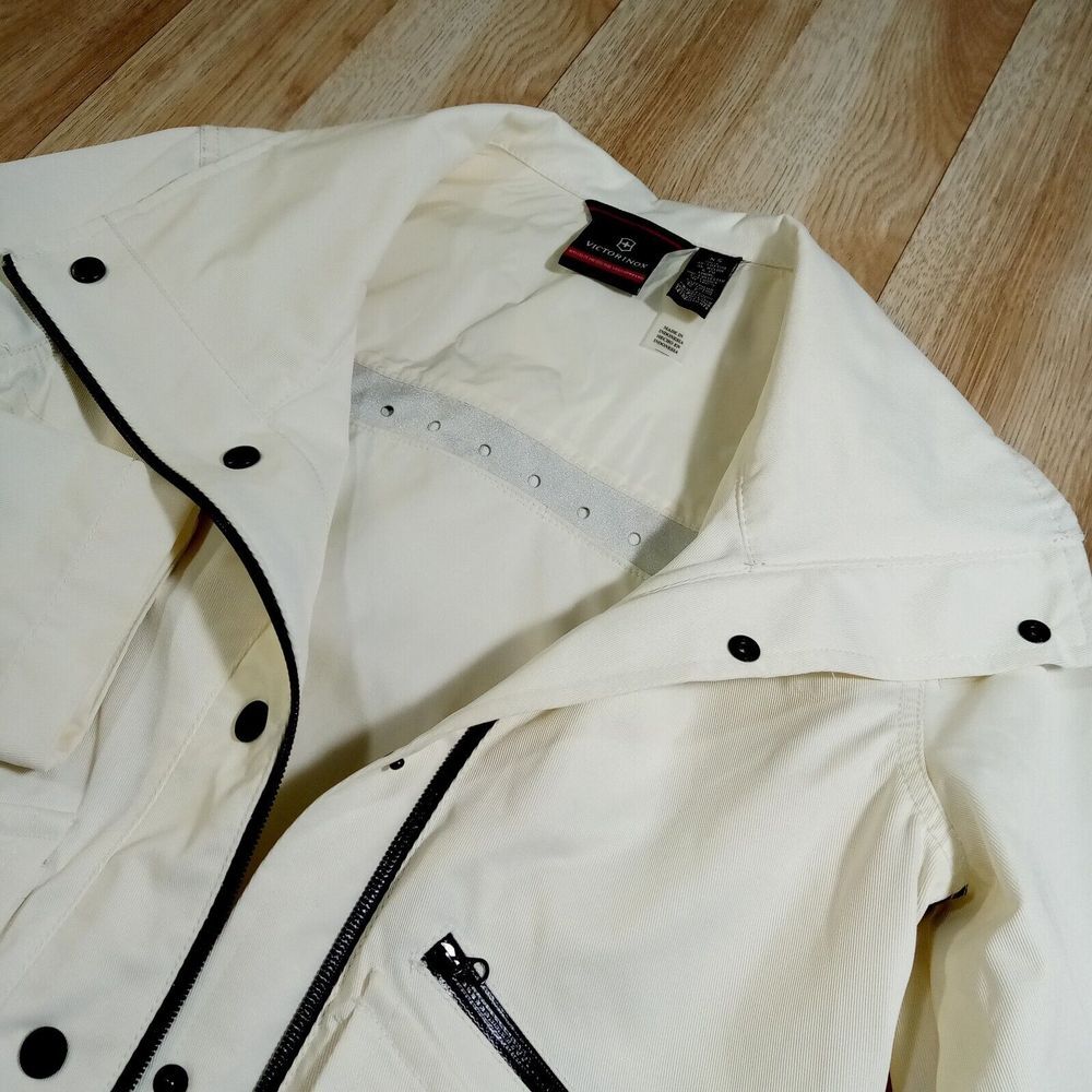 Victorinox Jacket Womens XS Vented Cotton/Poly Off-White Swiss Army‎